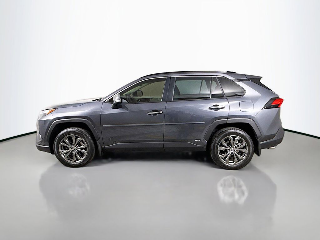 Thumbnail: 2024 Toyota RAV4 - 8