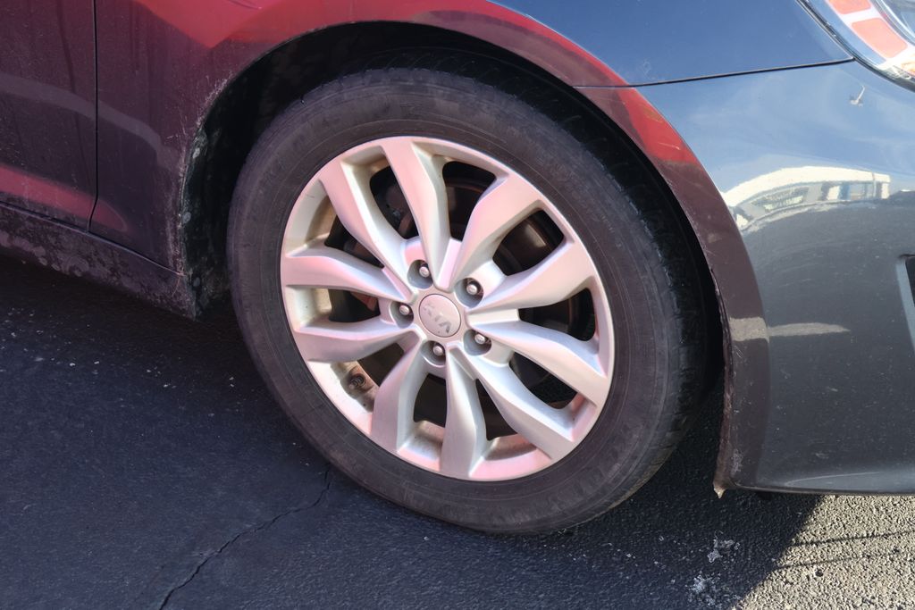 Thumbnail: 2015 Kia Optima - 5