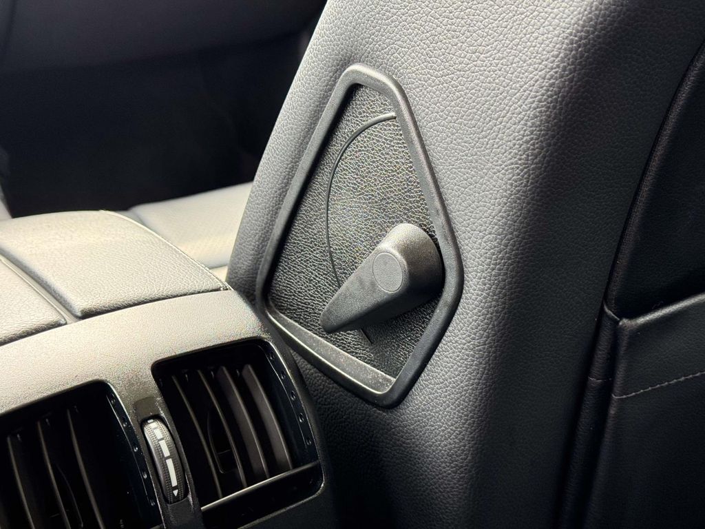 Thumbnail: 2014 Mercedes-Benz GLK - 31