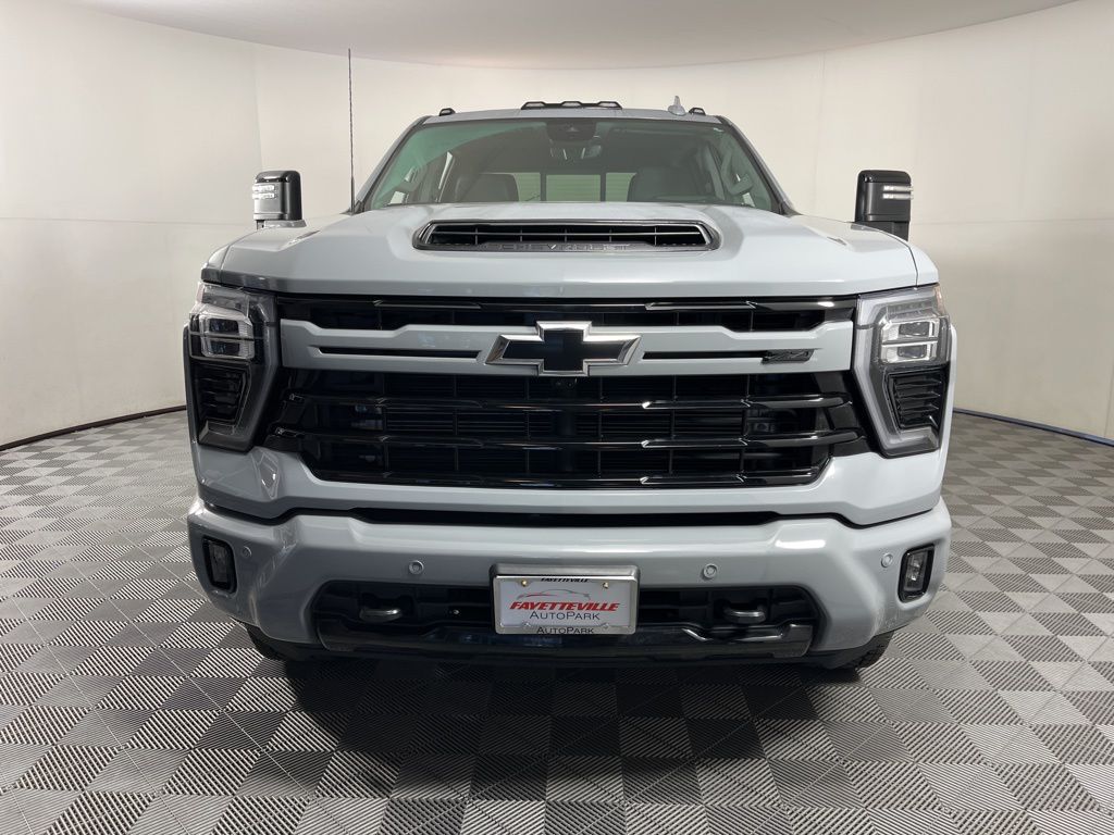 2024 Chevrolet Silverado 2500 LTZ 7