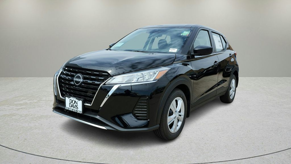 2025 Nissan Kicks Play