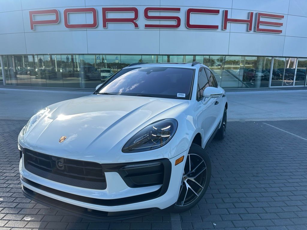 2025 Porsche Macan  -
                Davie, FL