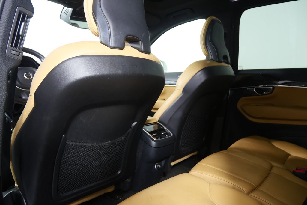 Thumbnail: 2019 Volvo XC90 - 17