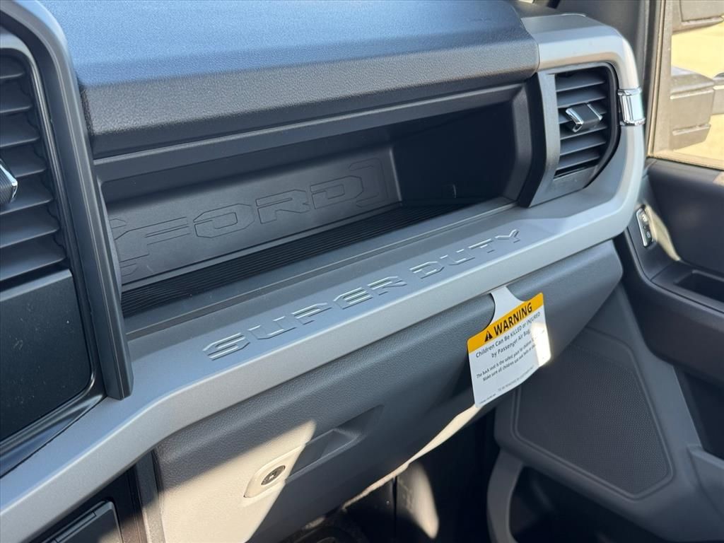 New 2026 Oxford White Ford XL image 13