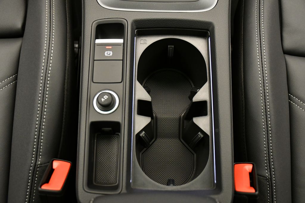 2025 Audi Q3  32