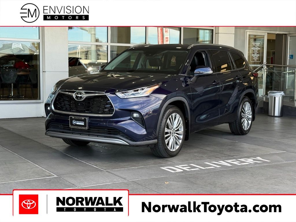Blueprint 2022 Toyota Highlander Platinum AWD SUV / Crossover All-Wheel Drive 8-Speed Automatic