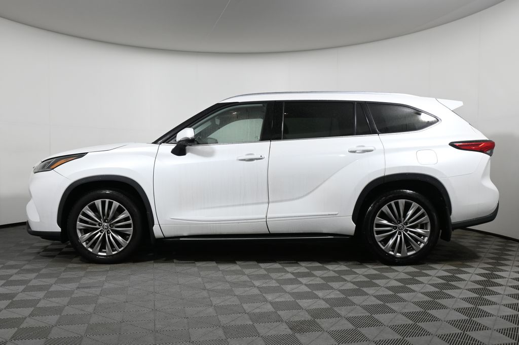 2022 Toyota Highlander Platinum 2