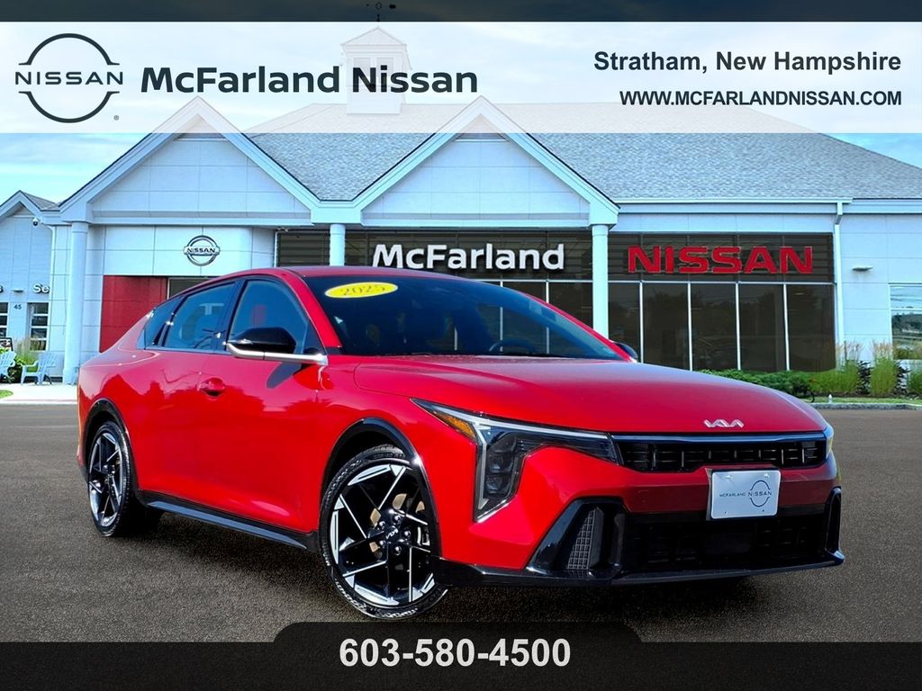 Currant Red 2025 Kia K4 Sedan Front-Wheel Drive Continuously Variable Transmission
