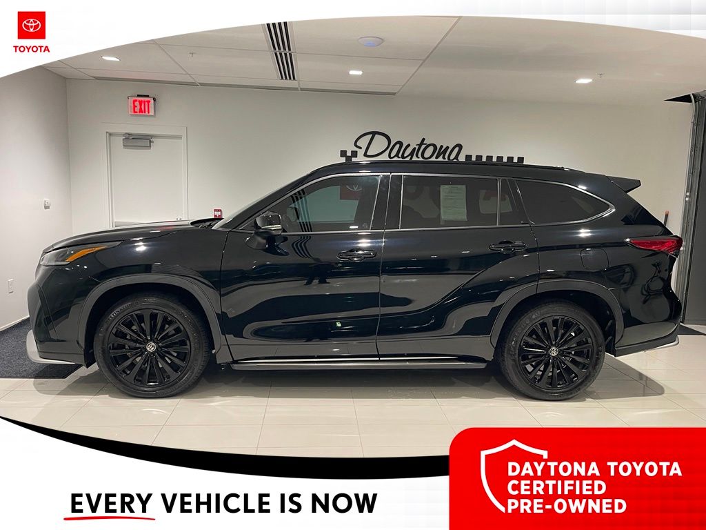 Used 2023 Toyota Highlander SUV