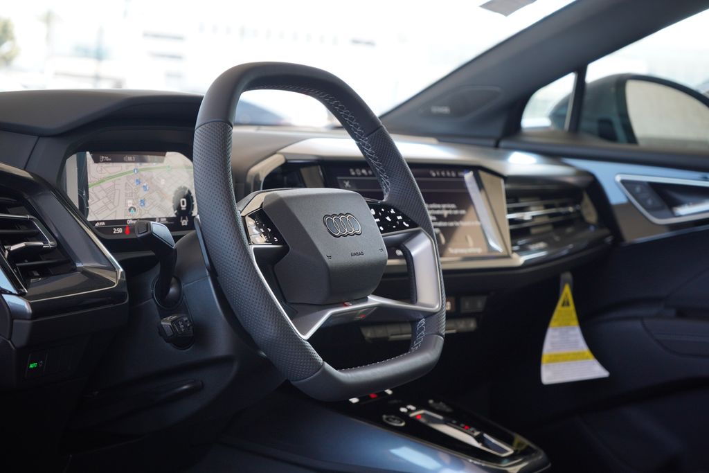 2025 Audi Q4 e-tron  8