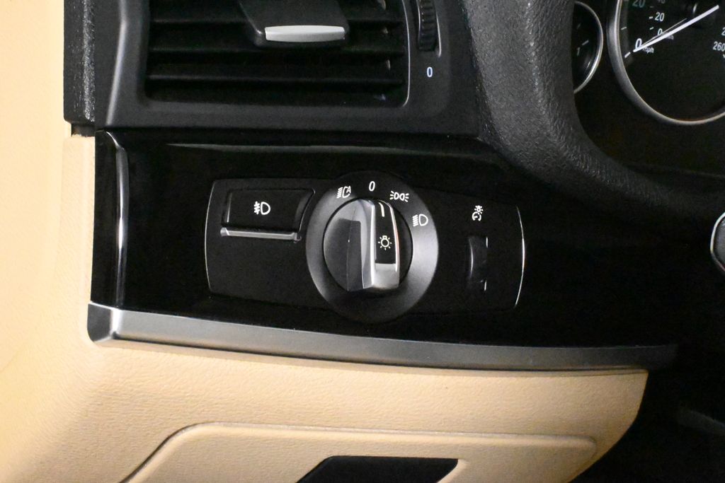 Thumbnail: 2017 BMW X3 - 27