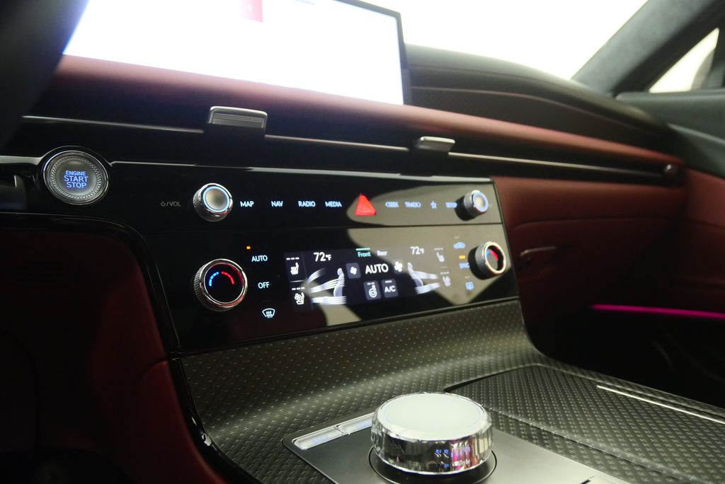 Thumbnail: 2025 Genesis G80 - 23