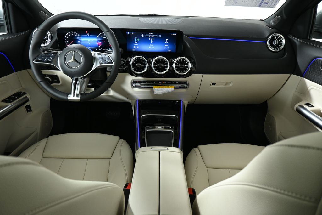 Thumbnail: 2026 Mercedes-Benz GLA - 4