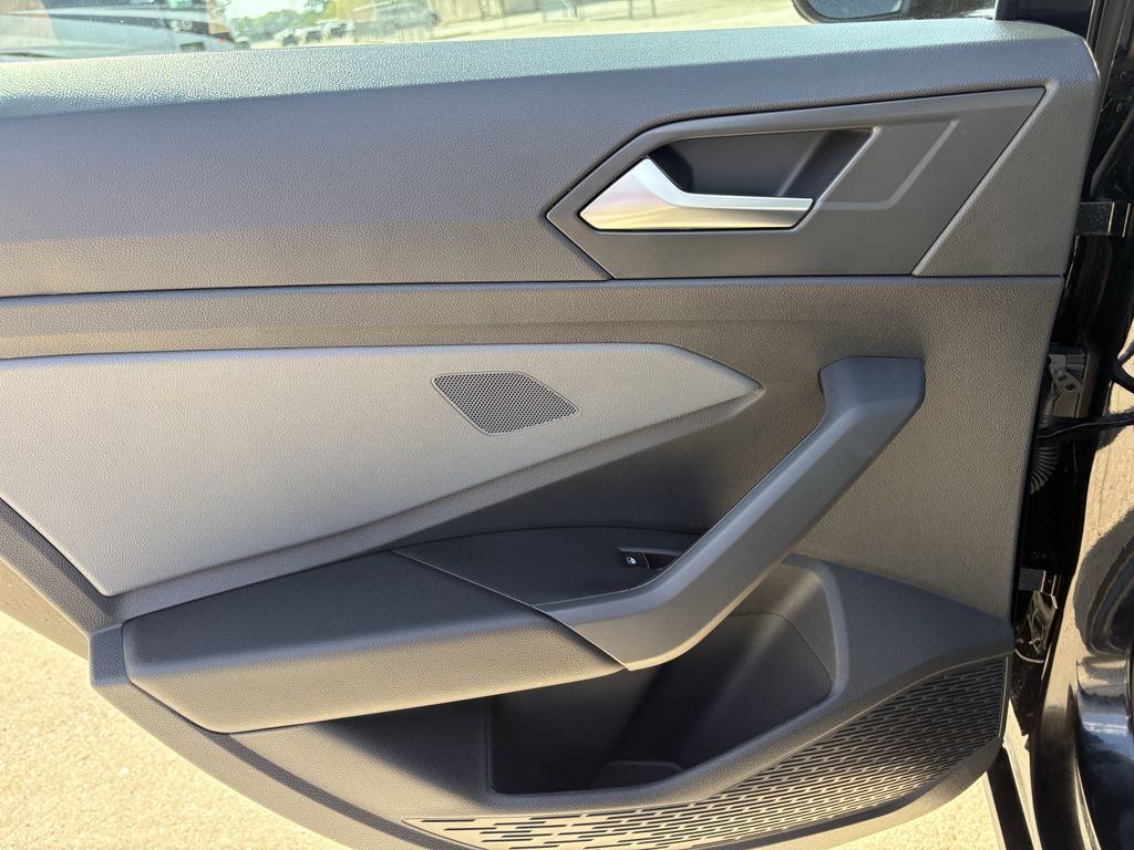 New 2026 Deep Black Volkswagen 1.5T SE image 21