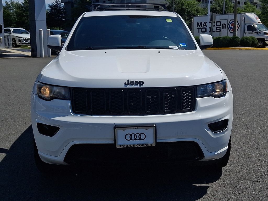 Thumbnail: 2018 Jeep Grand Cherokee - 2