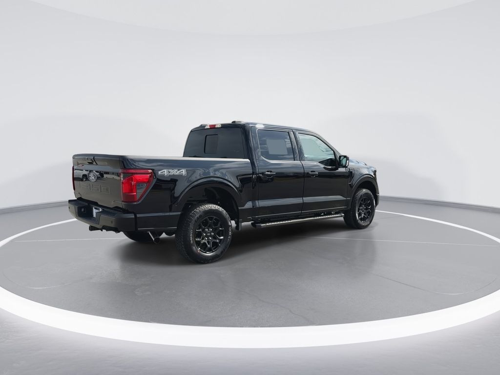 New 2026 Agate Black Metallic Ford XLT image 5