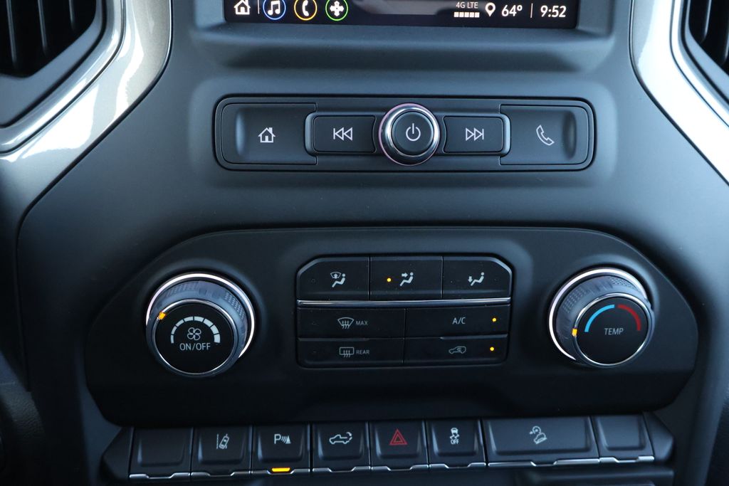 Thumbnail: 2026 Chevrolet Silverado 2500 - 27