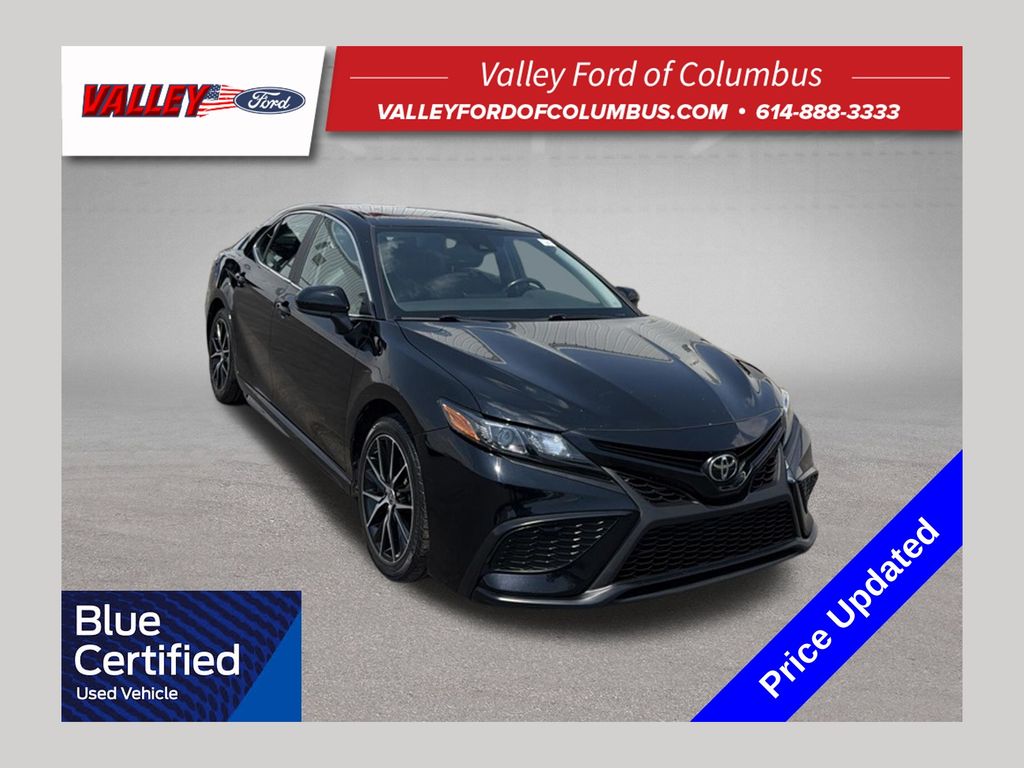 Midnight Black Metallic 2021 Toyota Camry Sedan Front-Wheel Drive 8-Speed Automatic
