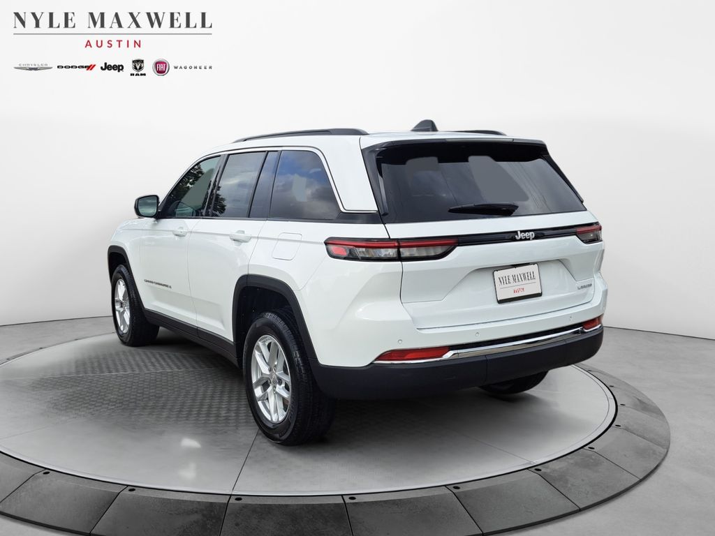 New Car 2025 Jeep Grand Cherokee  Laredo For Sale Under $35,000 In Austin, Texas