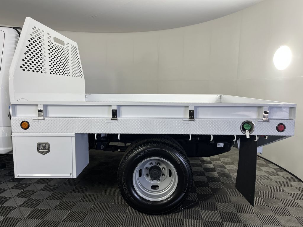 2025 Ford F-350 XL Crew Cab 60 CA 4WD, Scelzi Gooseneck Flatbed 9F0159 for sale #9F0159 - photo 25