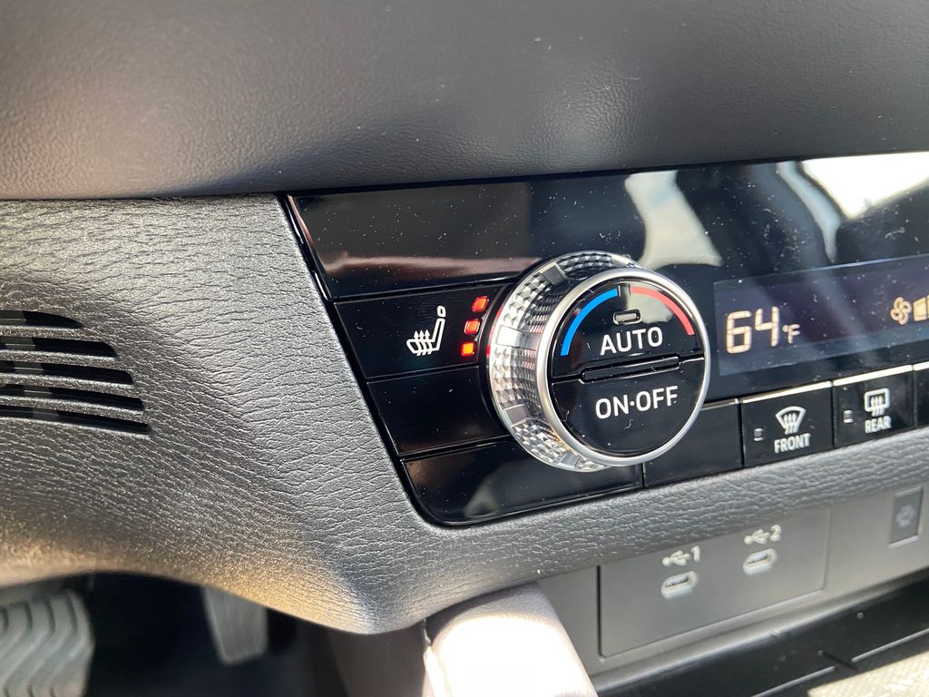 2026 Mitsubishi Outlander ES Red at Auto Express Mitsubishi