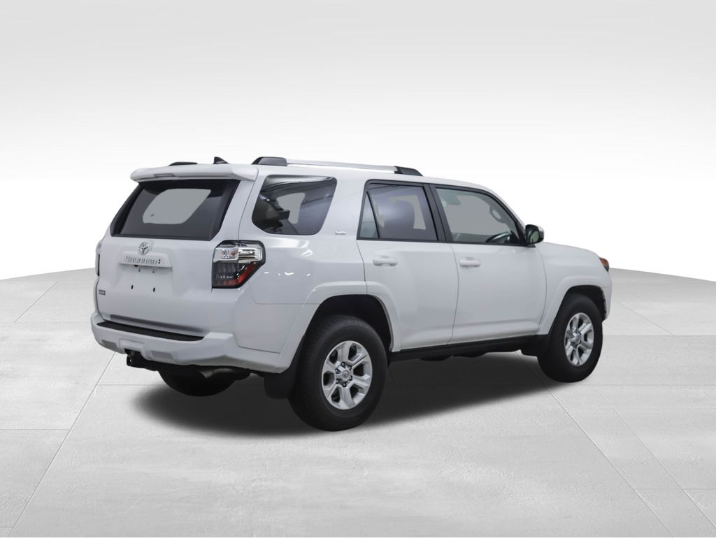 2024 Toyota 4Runner SR5 5