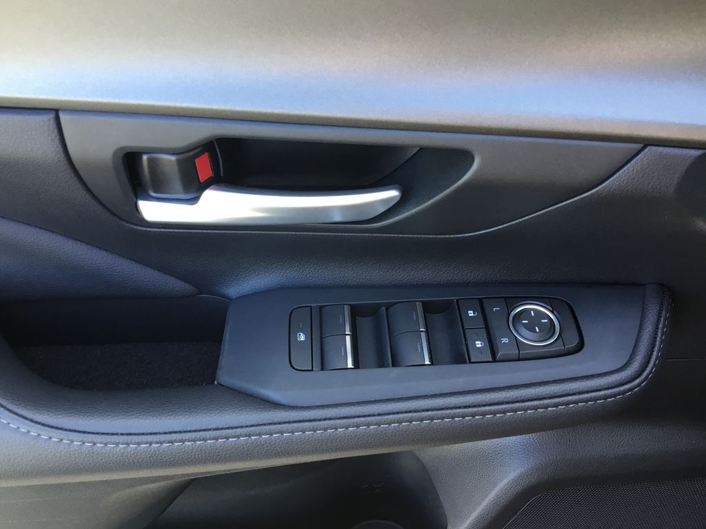 Thumbnail: 2025 Toyota Grand Highlander - 19