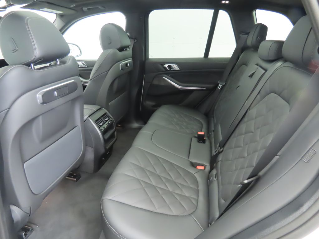 Thumbnail: 2026 BMW X5 - 22