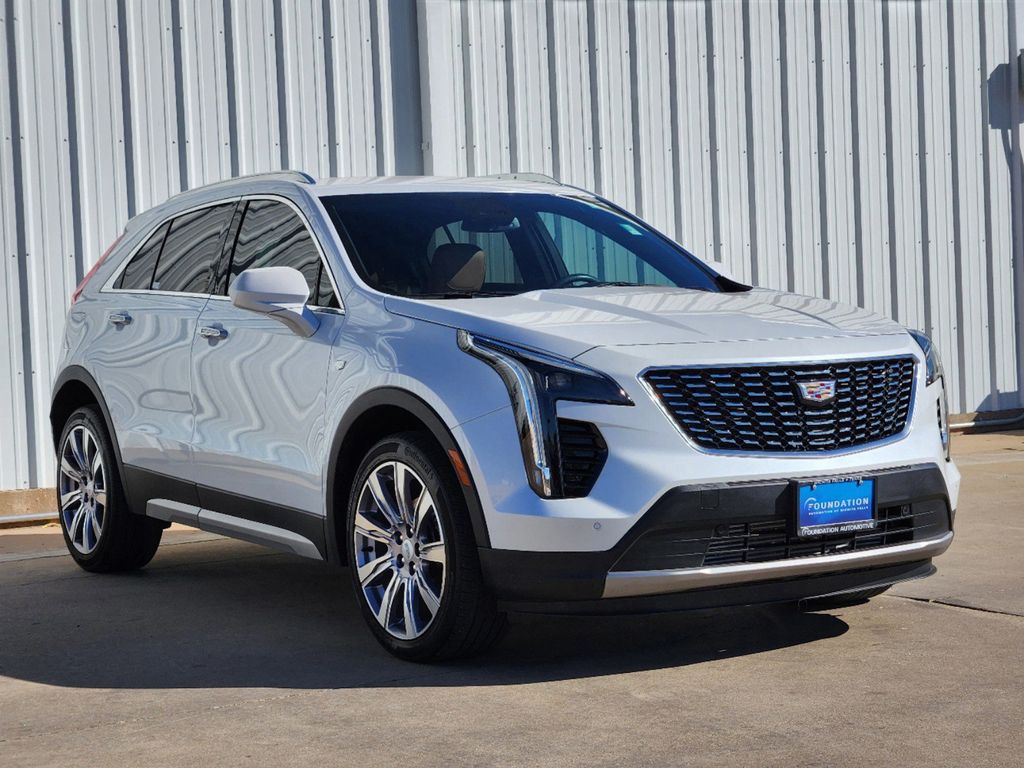 2019 Cadillac XT4 Premium Luxury 3