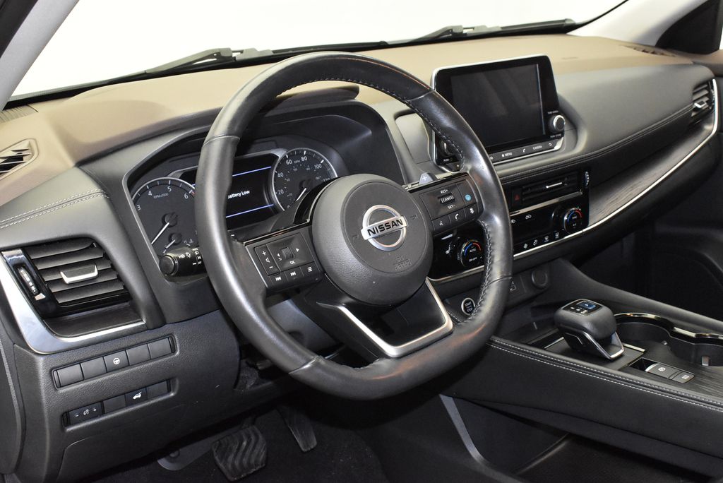 Thumbnail: 2021 Nissan Rogue - 16