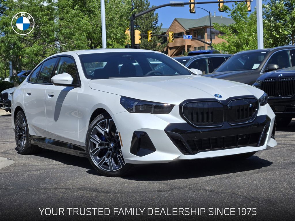 Mineral White Metallic 2026 BMW i5 xDrive40 Sedan All-Wheel Drive Automatic
