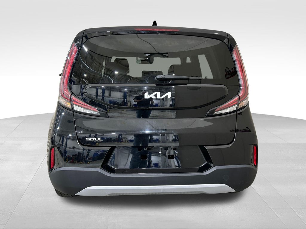 Used 2023 Black Kia LX image 4