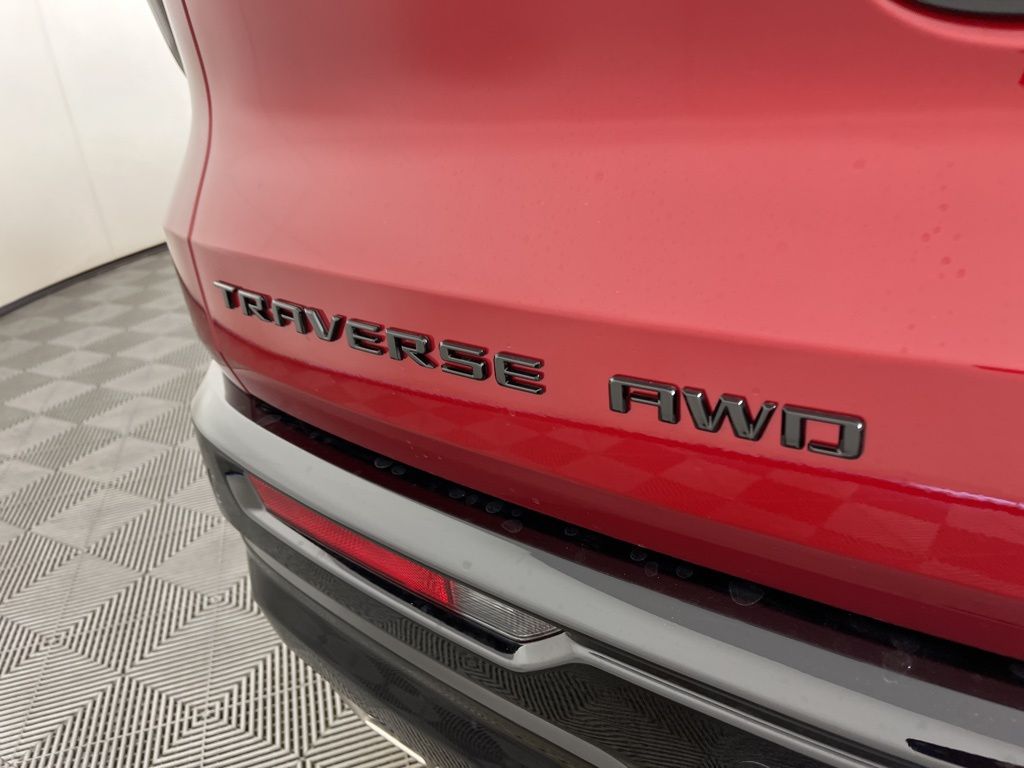 Thumbnail: 2026 Chevrolet Traverse - 3