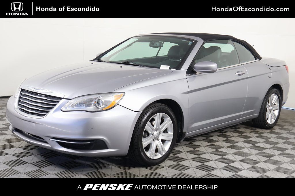 2014 Chrysler 200 Touring -
                  Escondido, CA