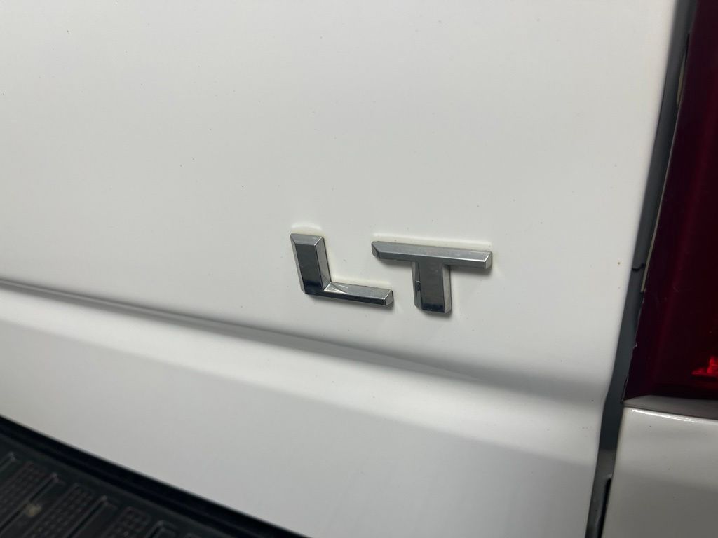Thumbnail: 2021 Chevrolet Silverado 1500 - 23