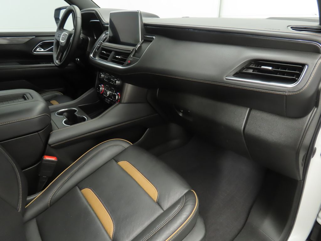 Thumbnail: 2023 GMC Yukon XL - 18