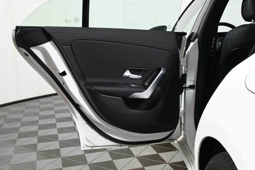 Thumbnail: 2025 Mercedes-Benz CLA - 31