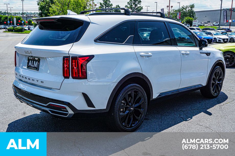 Used 2022 White Kia SX image 6
