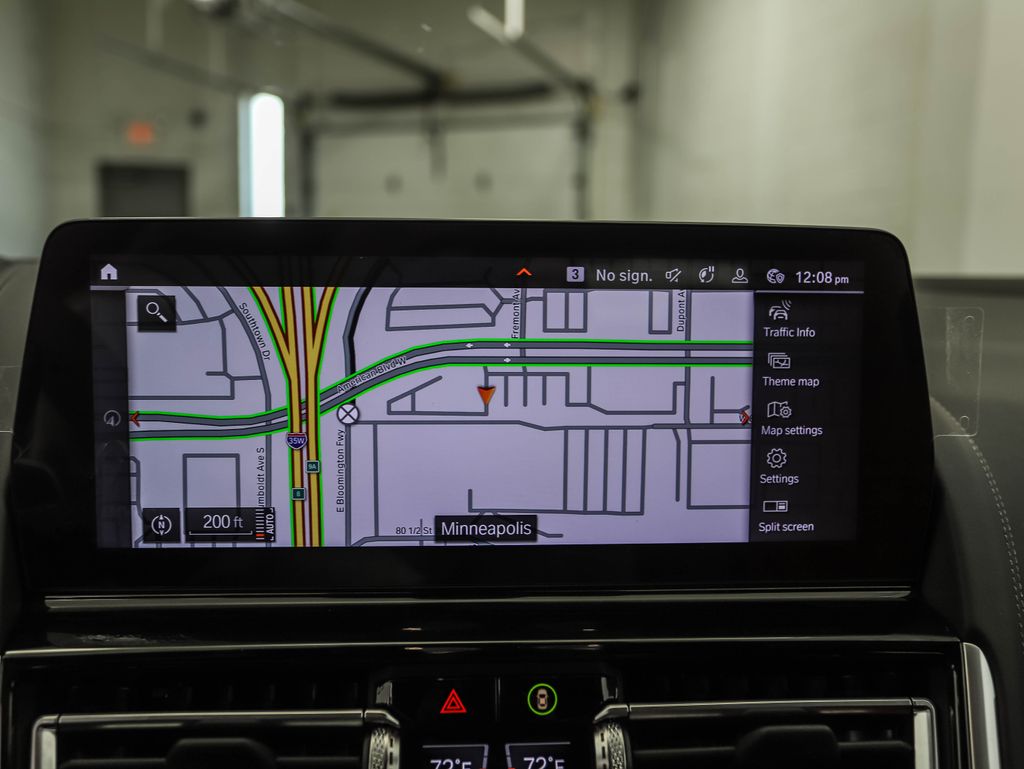 Thumbnail: 2026 BMW 8 Series - 17