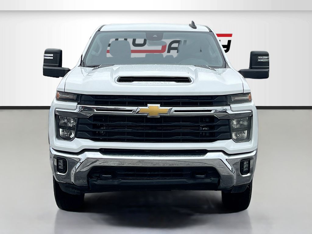 Used 2025 White Chevrolet LT image 2