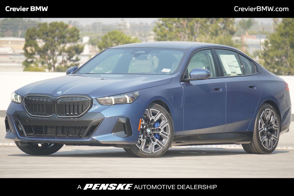 Thumbnail: 2026 BMW 5 Series - 1