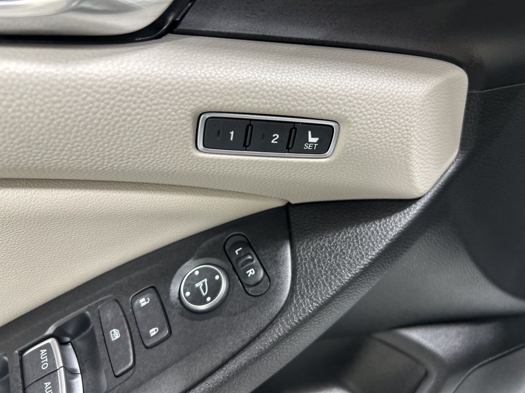 used 2022 Honda Accord Hybrid car, priced at $22,994