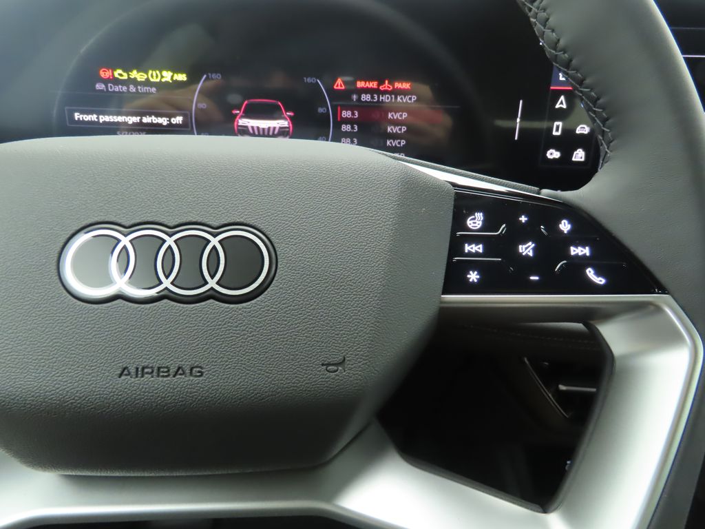 2025 Audi Q6 e-tron Premium 13