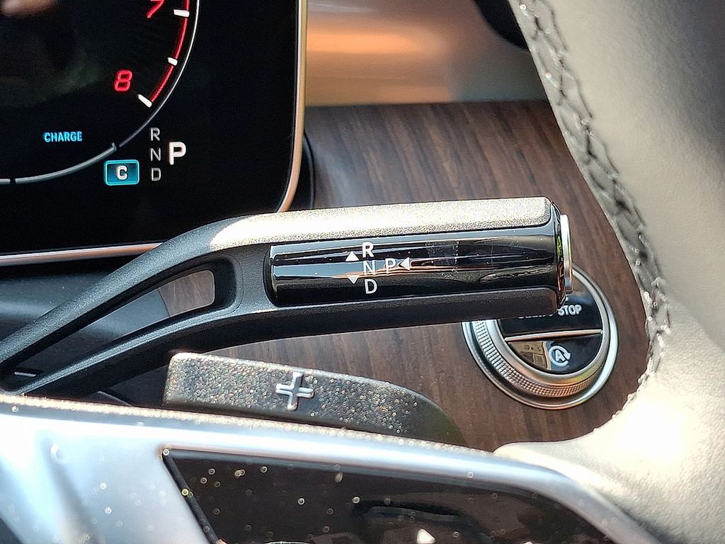 Thumbnail: 2025 Mercedes-Benz C-Class - 14