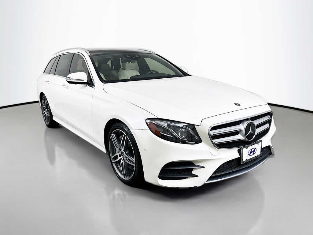 Thumbnail: 2019 Mercedes-Benz E-Class - 3