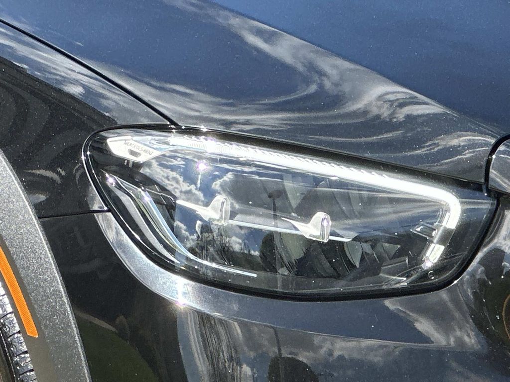 Thumbnail: 2023 Mercedes-Benz E-Class - 5