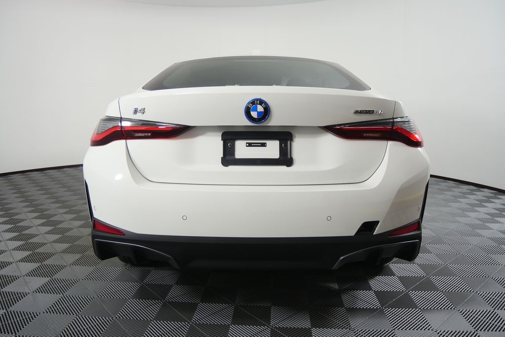 Thumbnail: 2025 BMW i4 - 4