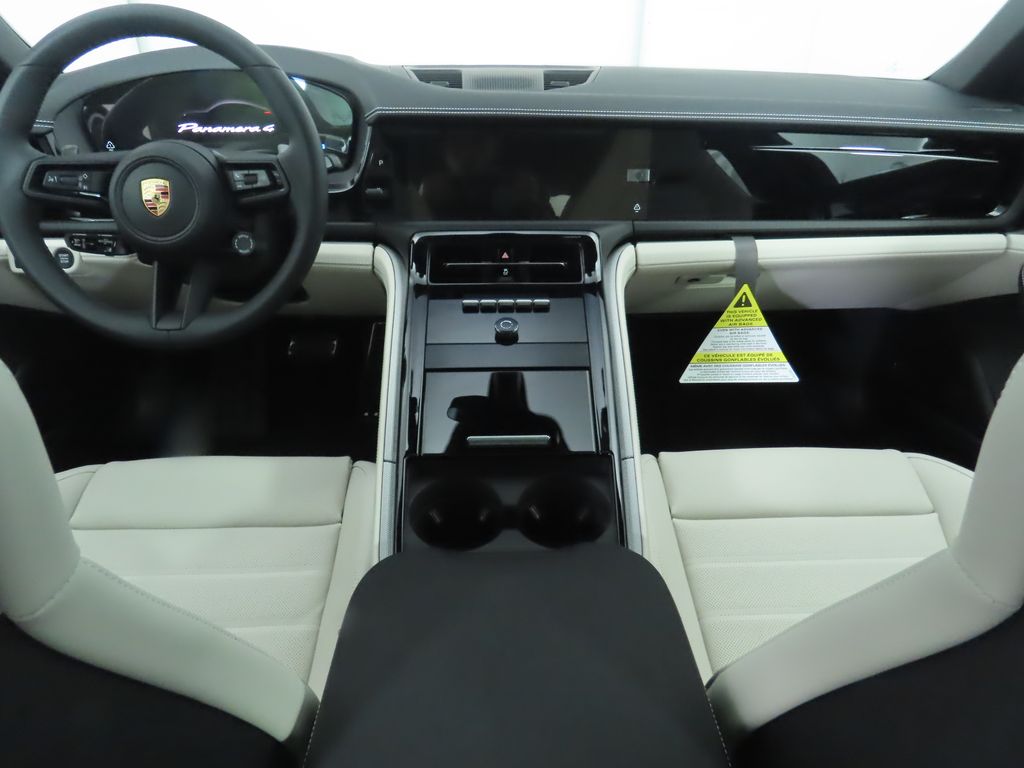 Thumbnail: 2025 Porsche Panamera - 17