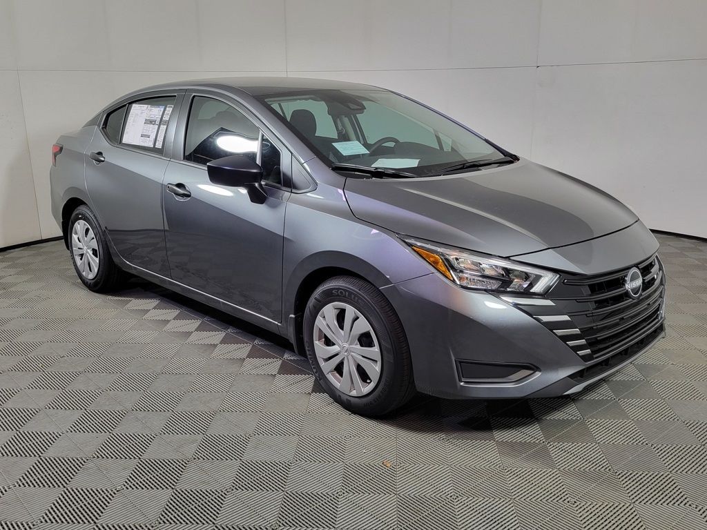 2025 Nissan Versa 1.6 S