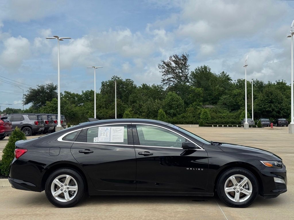 2024 Chevrolet Malibu LS - 10